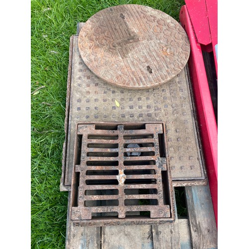 456 - Man hole covers-3