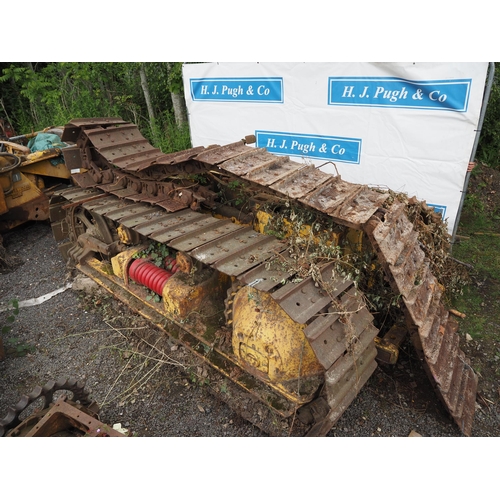 697 - International TD18 crawler for spares