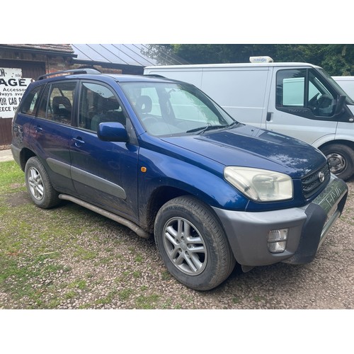 684 - Toyota Rav 4. Runs and drives. MOT til 28.09.22. Used daily. Selling due to an upgrade. 92000 miles.... 