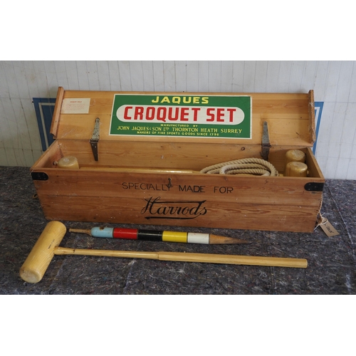 826 - Jaques Croquet set