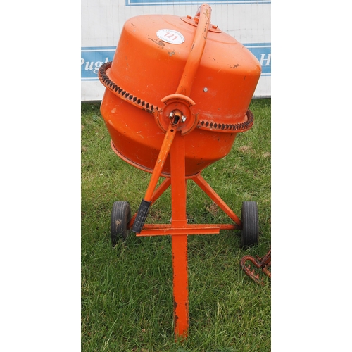 121 - Electric cement mixer