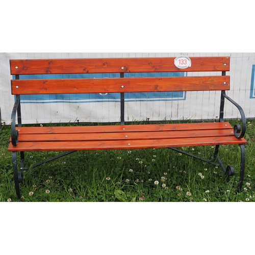 133 - Garden bench