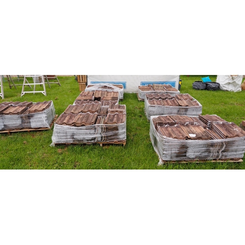 15 - 7- Pallets of roof tiles