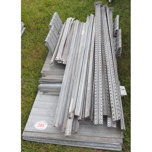 285 - Metal racking