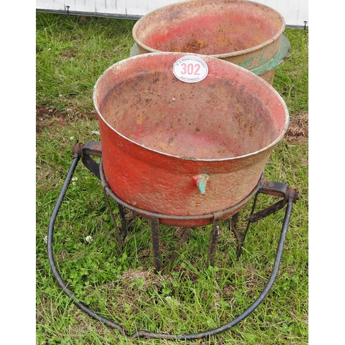 302 - 2- Cast iron cauldrons