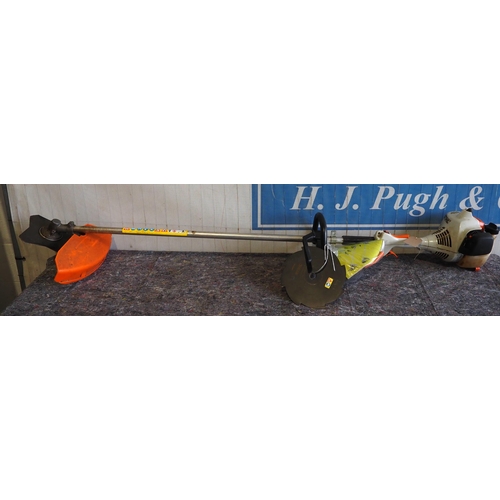 855 - Stihl FS55 petrol strimmer with spare blade, head and instructions