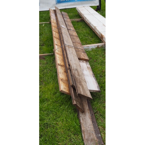 1678 - Reclaimed boards 4.0M -16