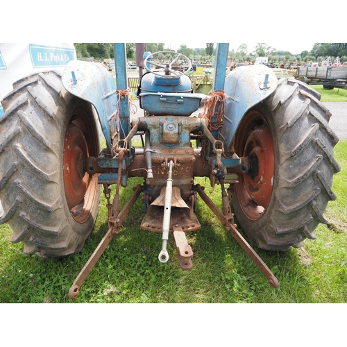 1920 - Fordson major tractor roll bar.  V5 Q251 FDD.  Deceased Estate