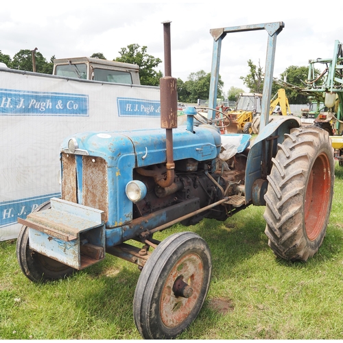 1920 - Fordson major tractor roll bar.  V5 Q251 FDD.  Deceased Estate