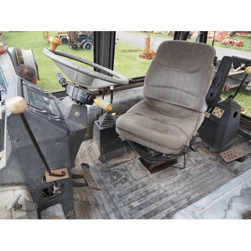 1987 - JCB 3CX-4 digger, back hoe, buckets and pallet tines. working H317 EAY