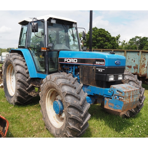 2061 - Ford 8240 power star SLE 4WD tractor. Front weights, nearly new tyres. Runs and drives. K971 OCR