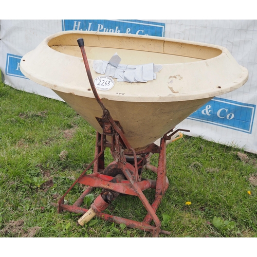 2263 - Vicon fertilizer spreader