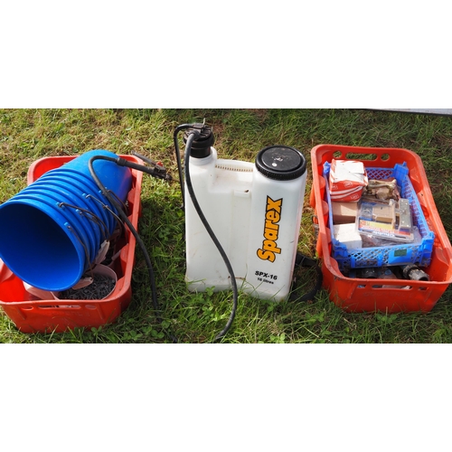 2282 - Knapsack sprayer, nails, buckets