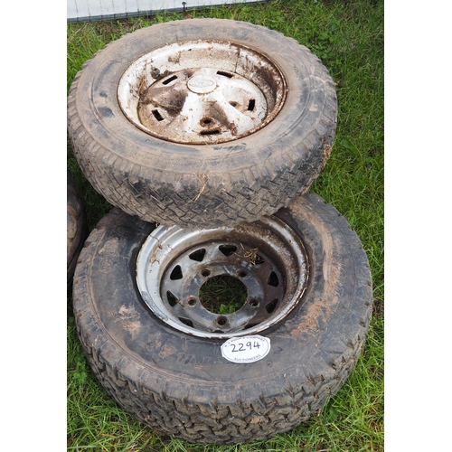 2294 - Land Rover wheels and tyres -3