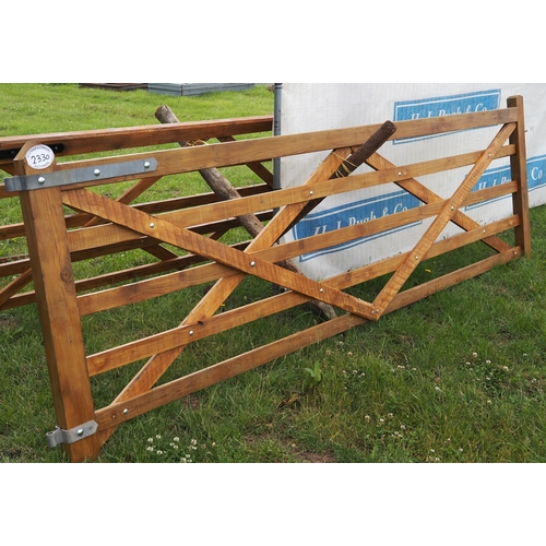 2330 - Wooden gate 12ft