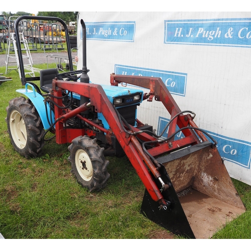 2338 - Iseki TX1500 compact tractor with roll bar, loader and bucket. Key