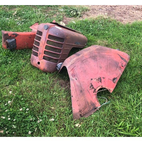 2380 - Zetor wings and bonnet