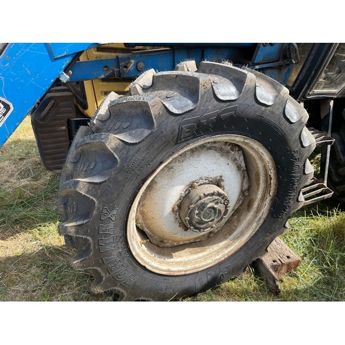 149 - Marshall 704 tractor. 1984. only 1503hrs showing, runs and drives. 1 owner from new. Used regularly ... 