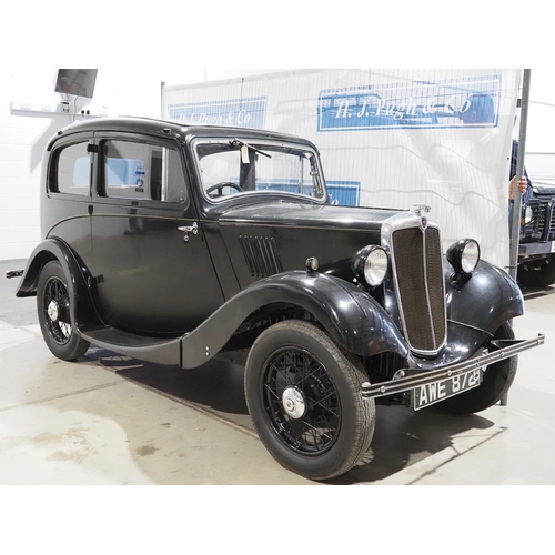407 - Series 1 Morris 8 project. 1935. Some work done, on SORN and insured. No fuel in car. Comes with old... 