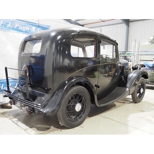 407 - Series 1 Morris 8 project. 1935. Some work done, on SORN and insured. No fuel in car. Comes with old... 