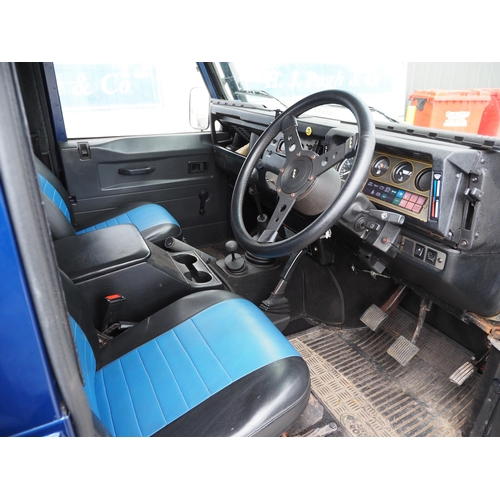 417 - Land Rover 90. 1990. Isuzu 2.8l turbo diesel engine. ZU rims, off road tyres. MOT until April 2023. ... 