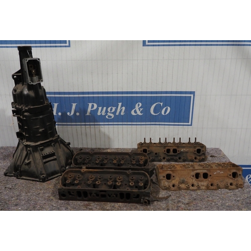 169 - Ford T5 NOS gearbox case, Pontiac V8 cylinder heads and 2 others