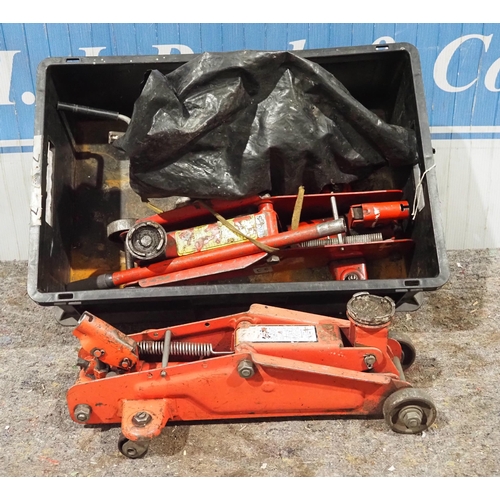 221 - 2 Trolley jacks and one scissor jack