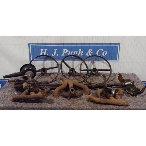 246 - Manifolds, steering columns and steering wheels believed Morris Oxford