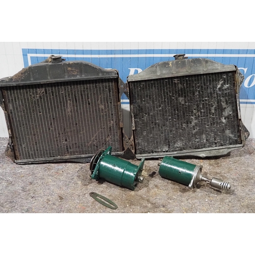 250 - 2- Morris Oxford radiators, starter motor and alternator