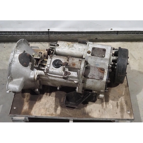 257 - Land Rover Series 3 gearbox believed NOS