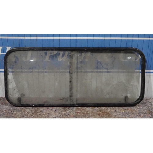 327 - Land Rover Defender rear sliding window