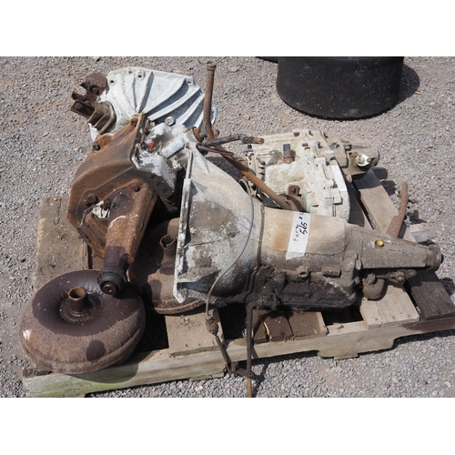 565 - Ford and Chevrolet gearbox parts