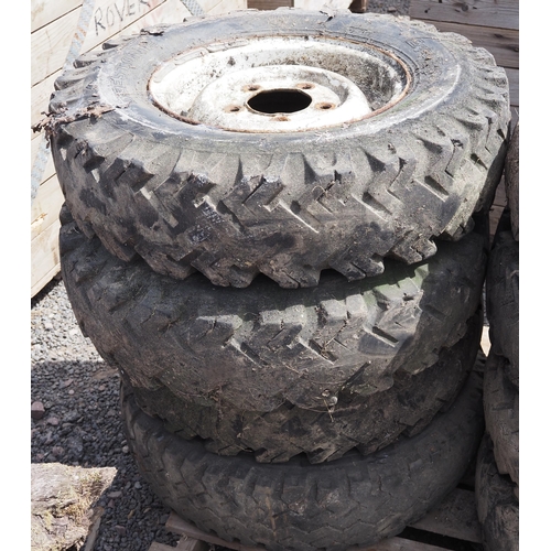 578 - 4- Land Rover wheel rims and tyres