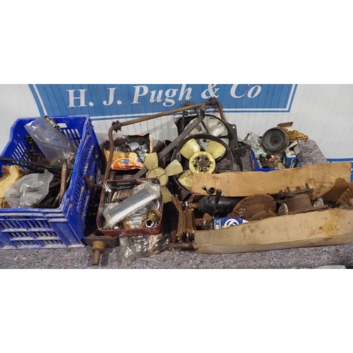 64 - Large quantity of assorted Mini engine parts to include crankshaft, carburettor parts, fans, steerin... 