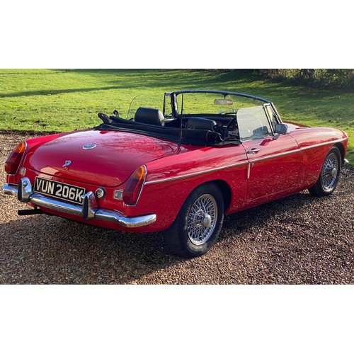 442 - MGB Roadster, 1971 in Red with Black Leather, wood trim dash, Mohair Hood and Wire Wheels. Runs and ... 