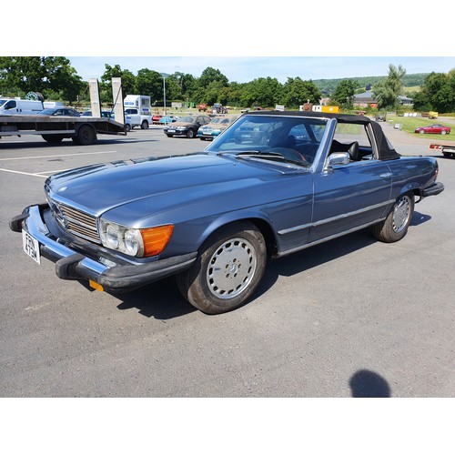 444 - Mercedes SL450. 4500cc. 1974. American import. Has been stored so requires light recommissioning. Re... 