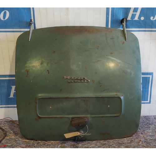 357 - Morris minor 1000 rear boot lid