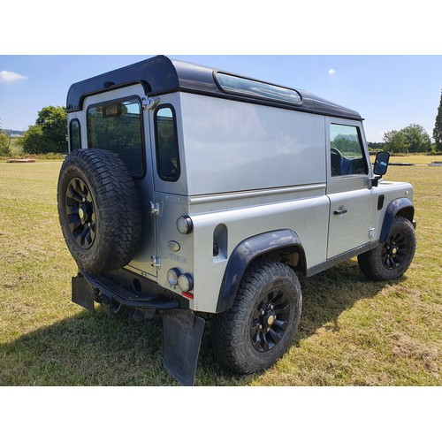 447 - Land Rover Defender 1990, 2.4 diesel, limited  edition, runs and drives, air con, heated seats, come... 