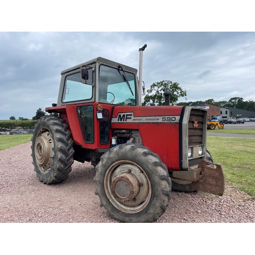 1239 - Massey Ferguson 590 4wd Multi Power tractor. 1978. Runs and drives, showing 4954 hours.  V5