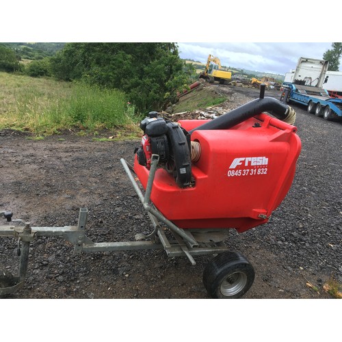 1229 - Trafalgar C500 360 swivel paddock vacuum