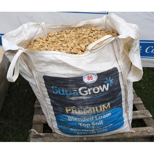 86 - Bag of Cotswold stone