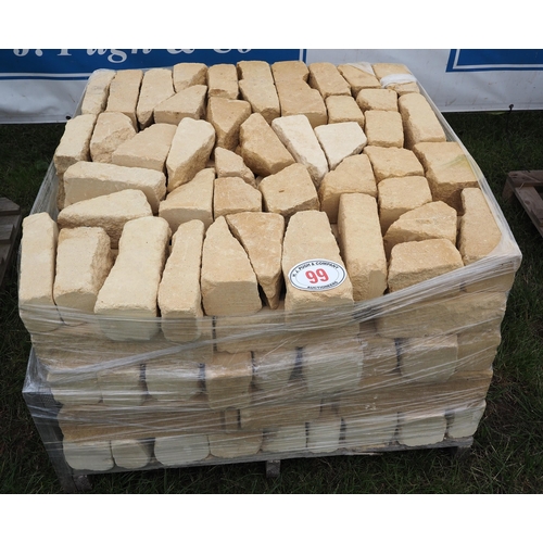 99 - Pallet of Cotswold bricks