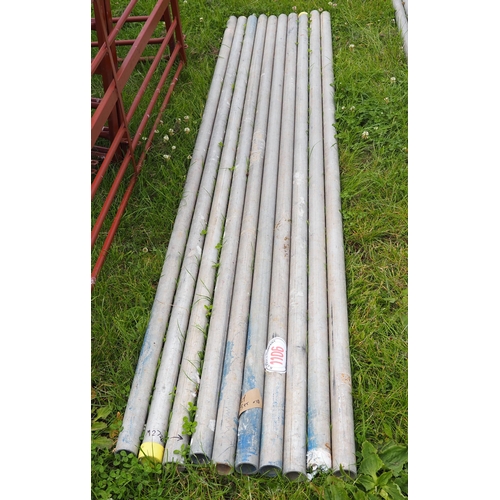 1106 - Aluminium scaffold tube 8ft-10