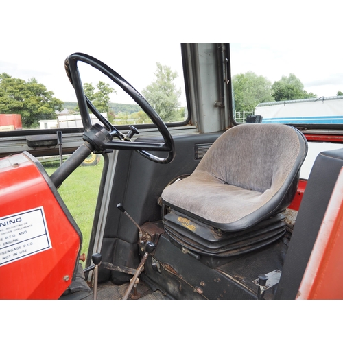 1239 - Massey Ferguson 590 4wd Multi Power tractor. 1978. Runs and drives, showing 4954 hours.  V5