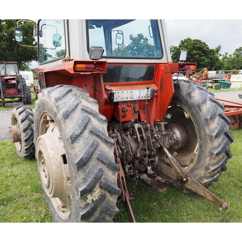 1239 - Massey Ferguson 590 4wd Multi Power tractor. 1978. Runs and drives, showing 4954 hours.  V5