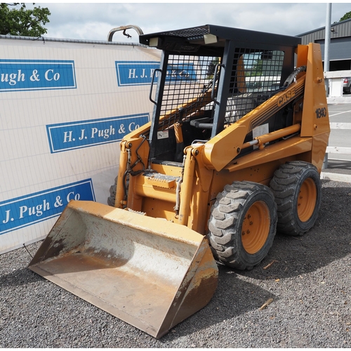 1311 - Case 1840 skid steer. 2001. Runs and drives. C/w bucket, 2393 hours