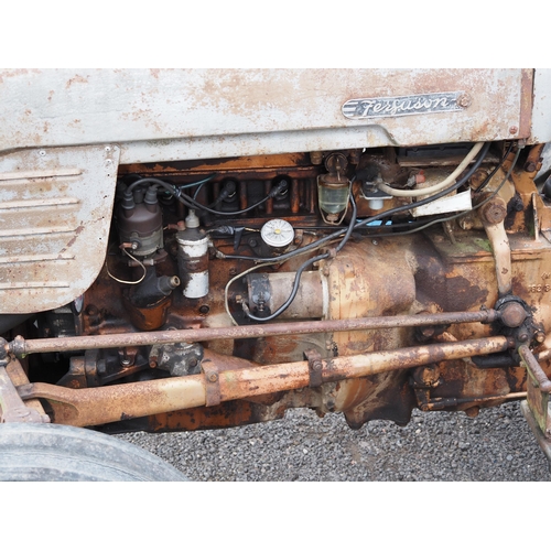 1315 - Ferguson Grey and Gold tractor. 1957. One owner, barn find. Runs and drives. S.N SKM38089. reg. FSU ... 