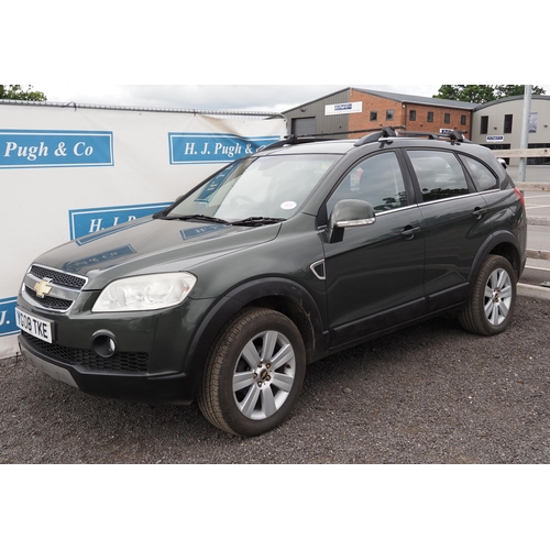 1325 - Chevrolet Captiva LTX Jeep. 2008. MOT until December 2022. 97600+ miles.  Runs but needs battery cha... 