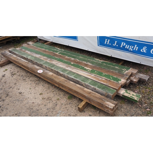 903 - Reclaimed timbers 2.6mx120x75 -14