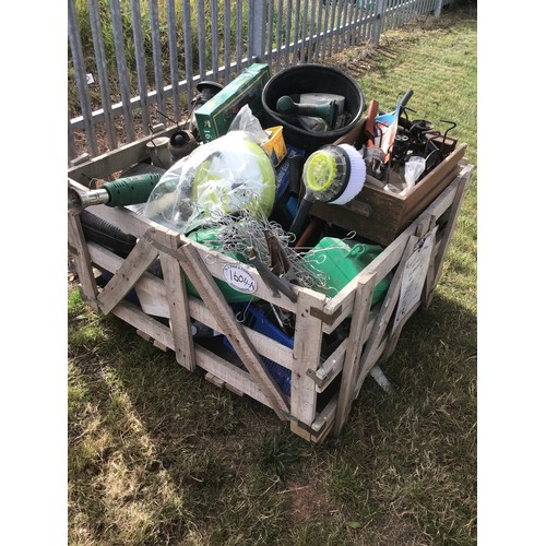 1604A - Quantity of hand tools, tin cans and other electrical equipment